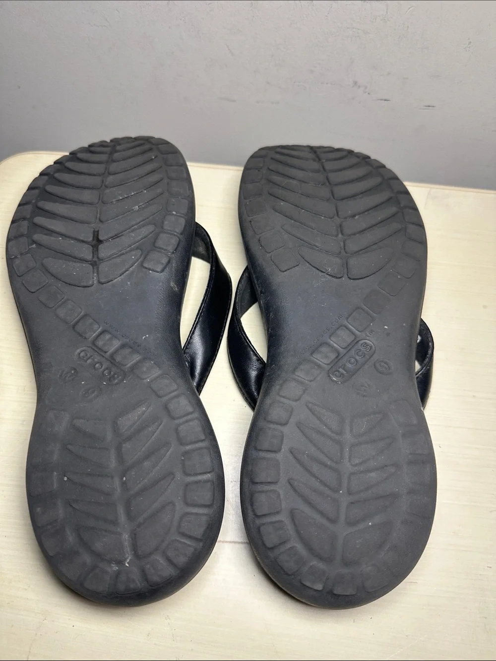CROCS casual flip